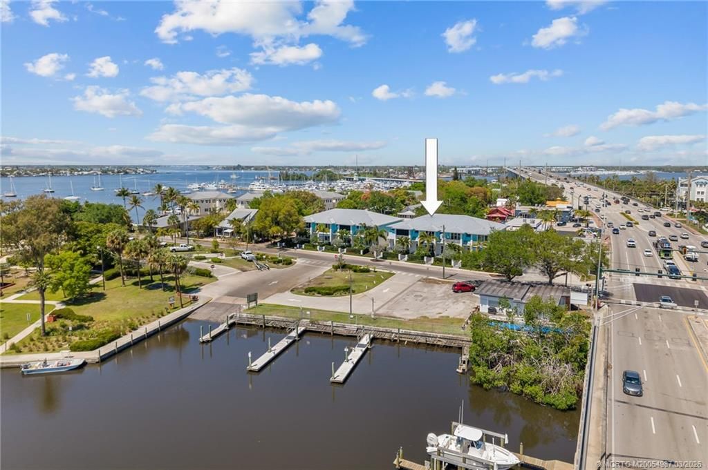 Photo of 517 SW Ocean Boulevard, Stuart, FL 34994 (MLS # M20054987)