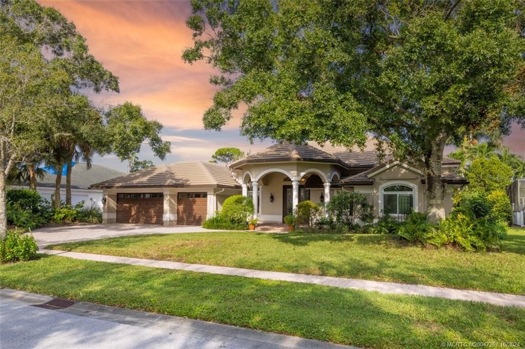 Photo of 2687 SW Glenmoor Way, Palm City, FL 34990 (MLS # M20047252)