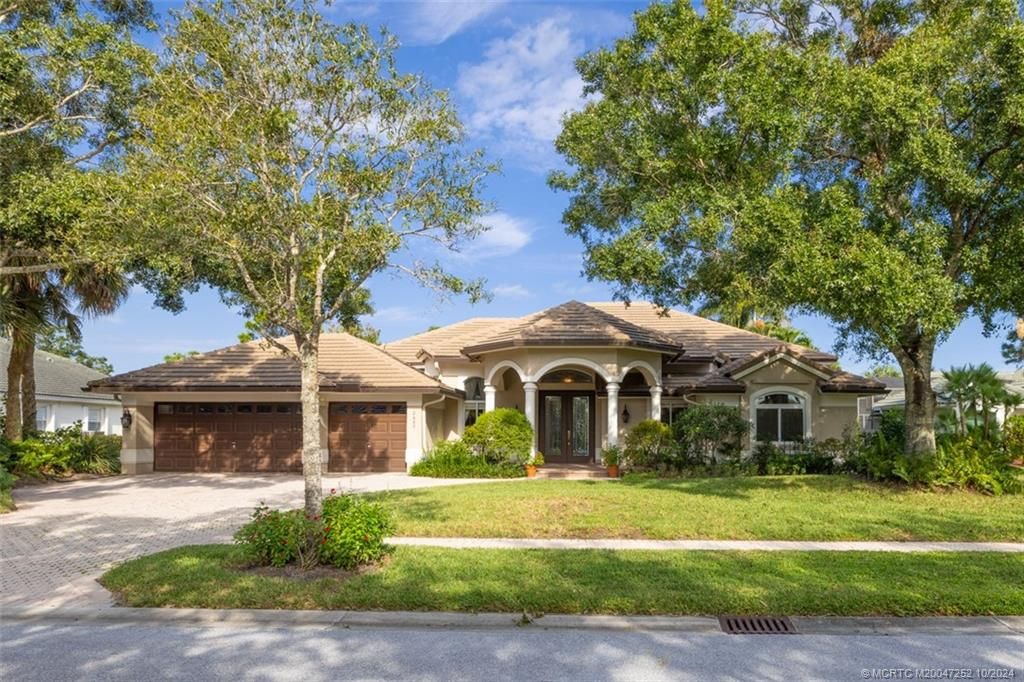 Photo of 2687 SW Glenmoor Way, Palm City, FL 34990 (MLS # M20047252)