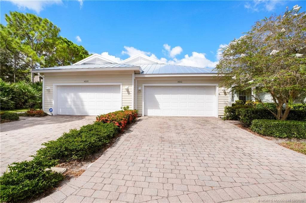 Photo of 4680 SE Bridgetown Court, Stuart, FL 34997 (MLS # M20051845)