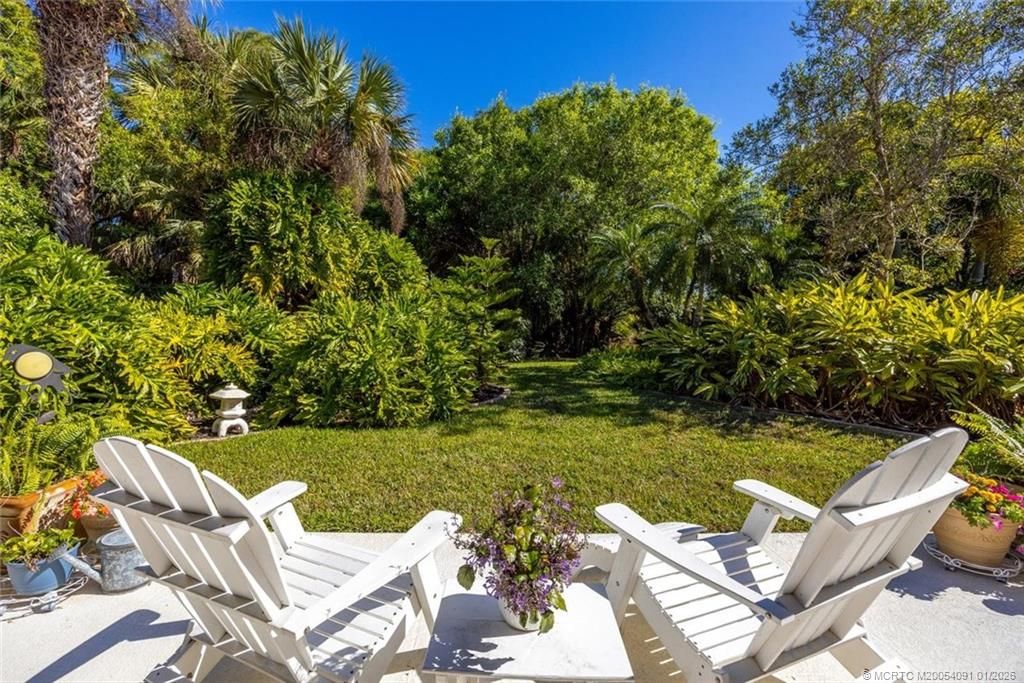 Photo of 8801 SE Eldorado Way, Hobe Sound, FL 33455 (MLS # M20054091)