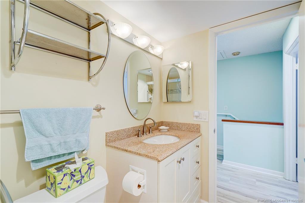 Stuart, Florida 34996, United States, 2 Bedrooms Bedrooms, ,3 BathroomsBathrooms,Residential,Active,93242