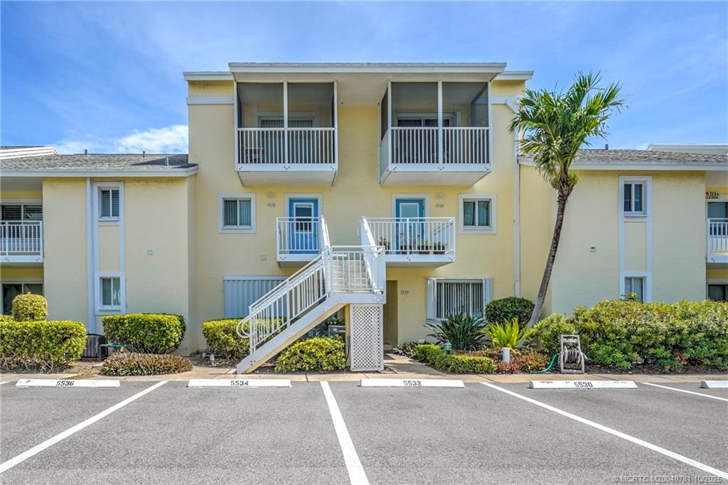 Stuart, Florida 34996, United States, 2 Bedrooms Bedrooms, ,3 BathroomsBathrooms,Residential,Active,93242