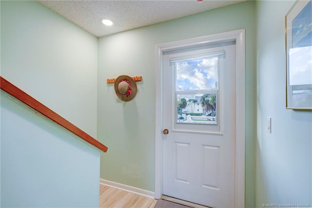 Stuart, Florida 34996, United States, 2 Bedrooms Bedrooms, ,3 BathroomsBathrooms,Residential,Active,93242