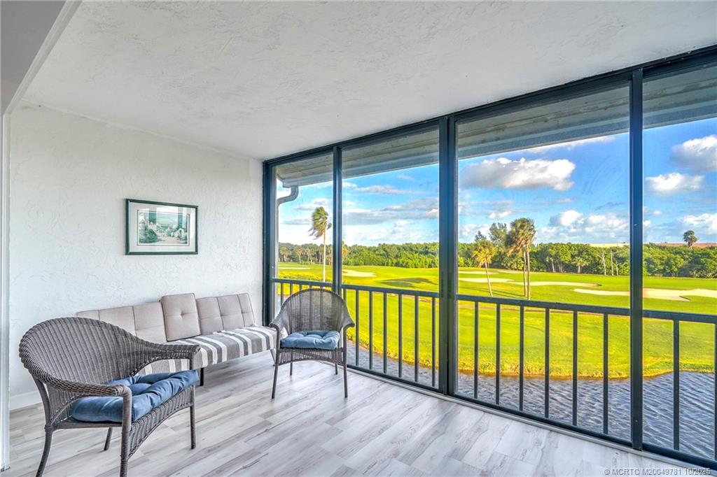 Stuart, Florida 34996, United States, 2 Bedrooms Bedrooms, ,3 BathroomsBathrooms,Residential,Active,93242