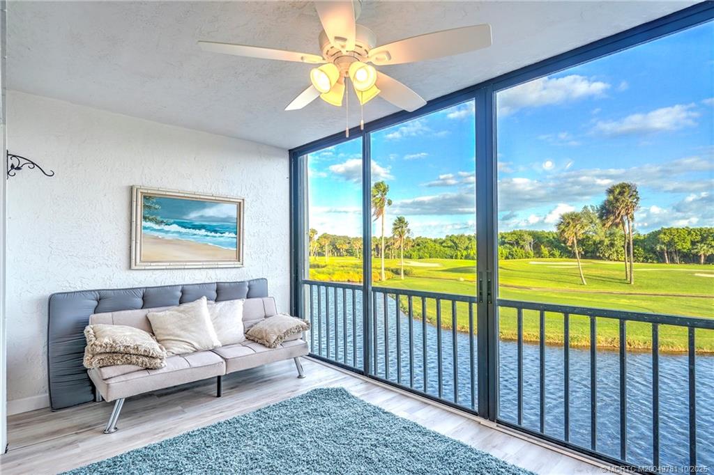 Stuart, Florida 34996, United States, 2 Bedrooms Bedrooms, ,3 BathroomsBathrooms,Residential,Active,93242