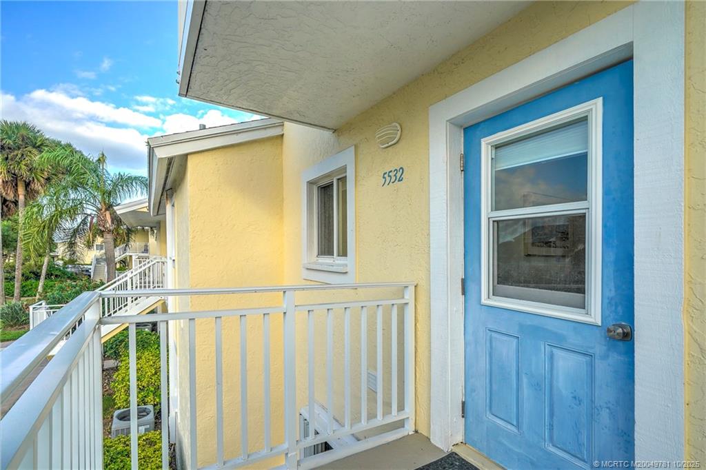 Stuart, Florida 34996, United States, 2 Bedrooms Bedrooms, ,3 BathroomsBathrooms,Residential,Active,93242