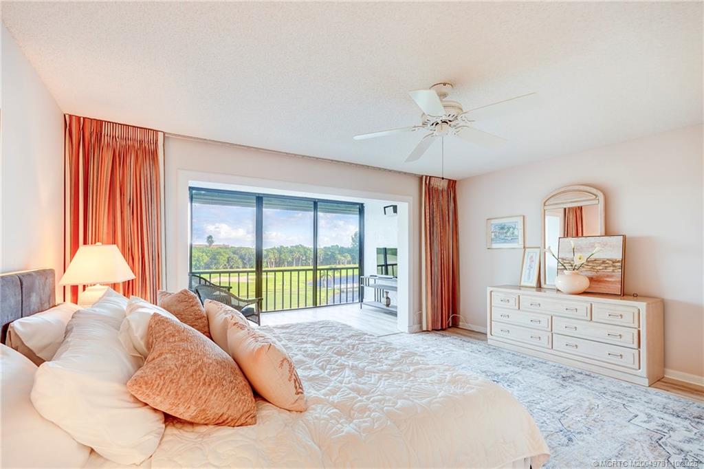 Stuart, Florida 34996, United States, 2 Bedrooms Bedrooms, ,3 BathroomsBathrooms,Residential,Active,93242