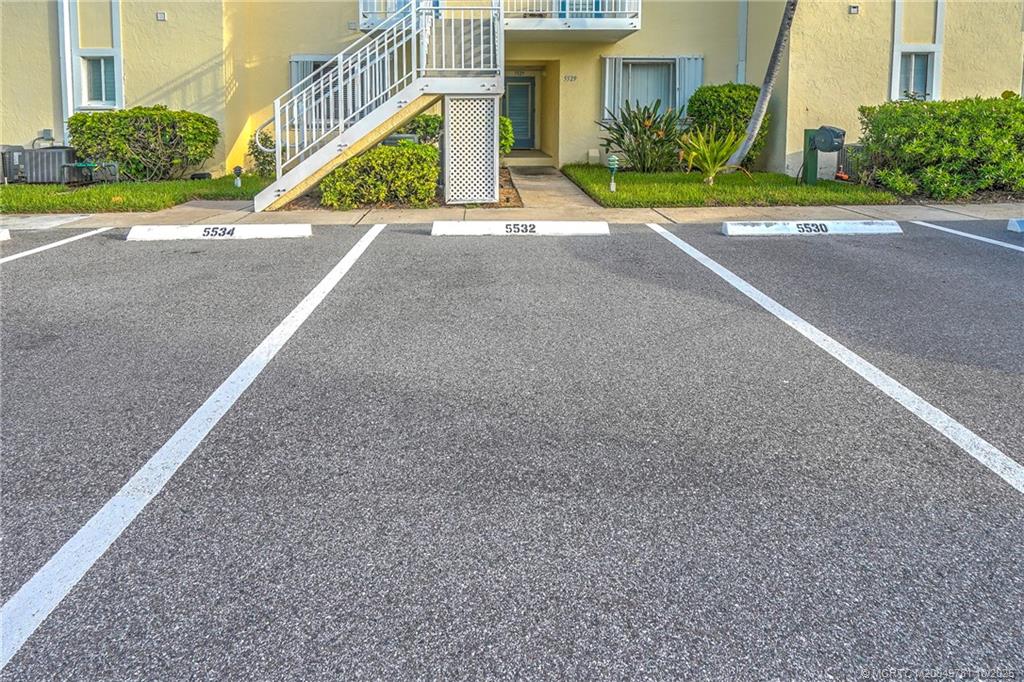 Stuart, Florida 34996, United States, 2 Bedrooms Bedrooms, ,3 BathroomsBathrooms,Residential,Active,93242