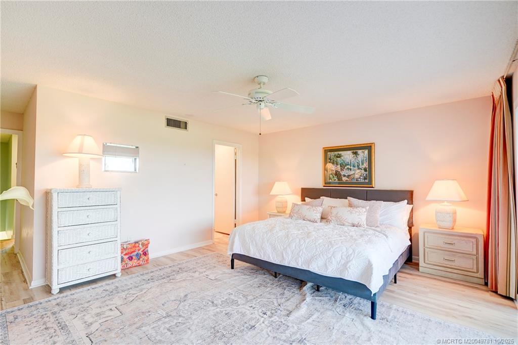 Stuart, Florida 34996, United States, 2 Bedrooms Bedrooms, ,3 BathroomsBathrooms,Residential,Active,93242