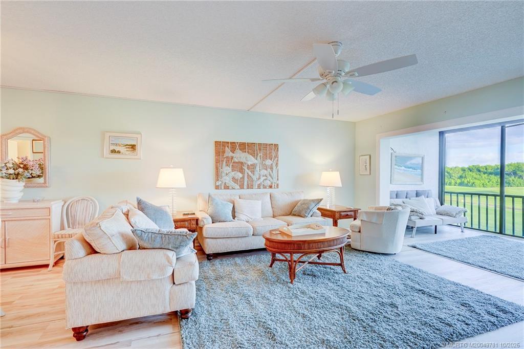 Stuart, Florida 34996, United States, 2 Bedrooms Bedrooms, ,3 BathroomsBathrooms,Residential,Active,93242