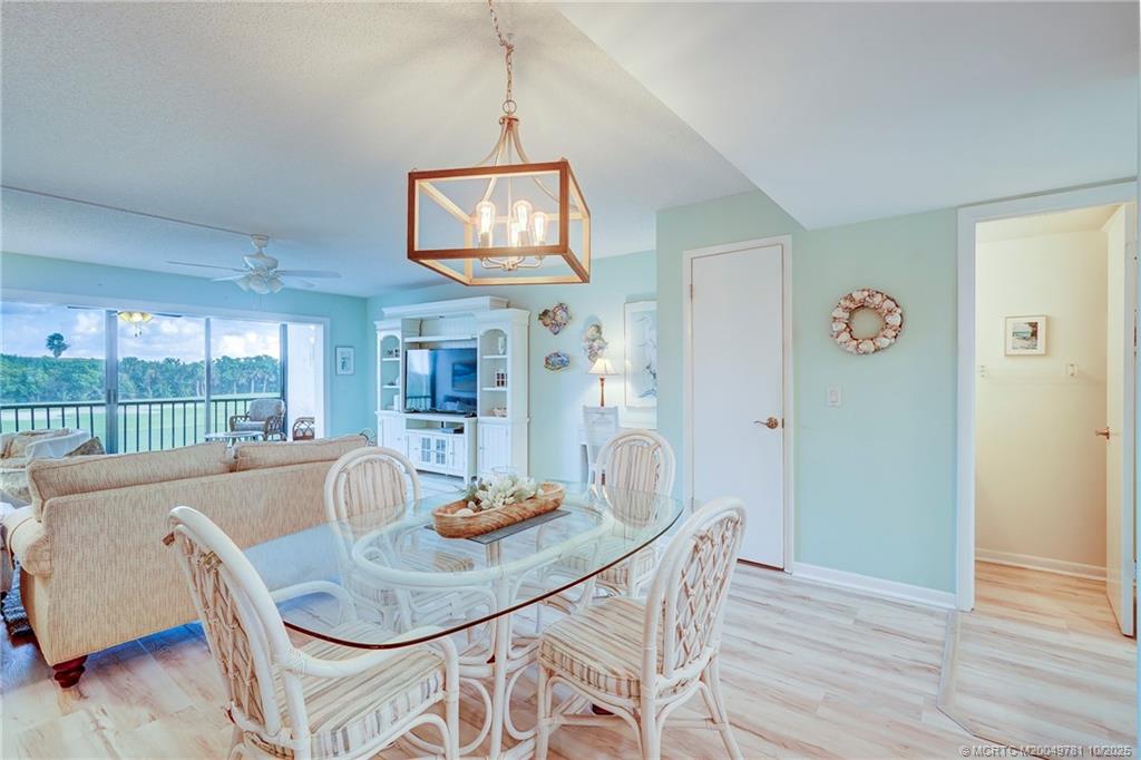 Stuart, Florida 34996, United States, 2 Bedrooms Bedrooms, ,3 BathroomsBathrooms,Residential,Active,93242