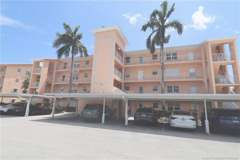 Stuart, Florida 34996, United States, 2 Bedrooms Bedrooms, ,2 BathroomsBathrooms,Residential,Active,171123