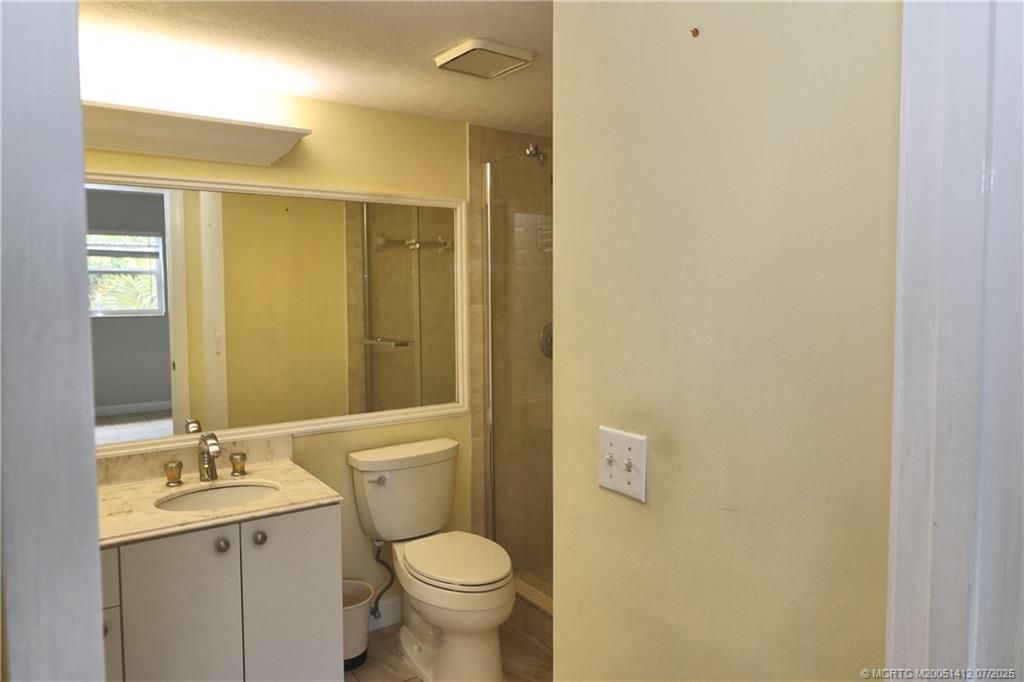 Stuart, Florida 34996, United States, 2 Bedrooms Bedrooms, ,2 BathroomsBathrooms,Residential,Active,171123