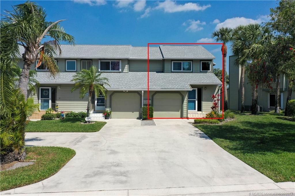 Photo of 3266 NE Holly Creek Drive, Jensen Beach, FL 34957 (MLS # M20038296)
