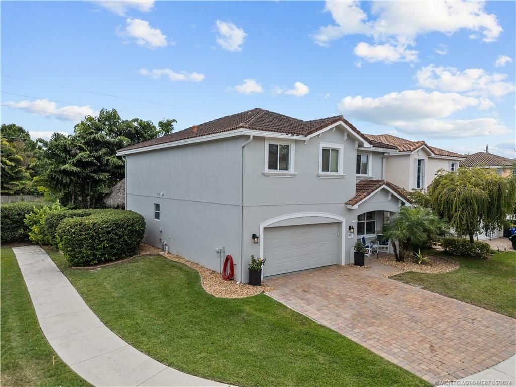 Photo of 3012 SW Liberty Street, Palm City, FL 34990 (MLS # M20044587)