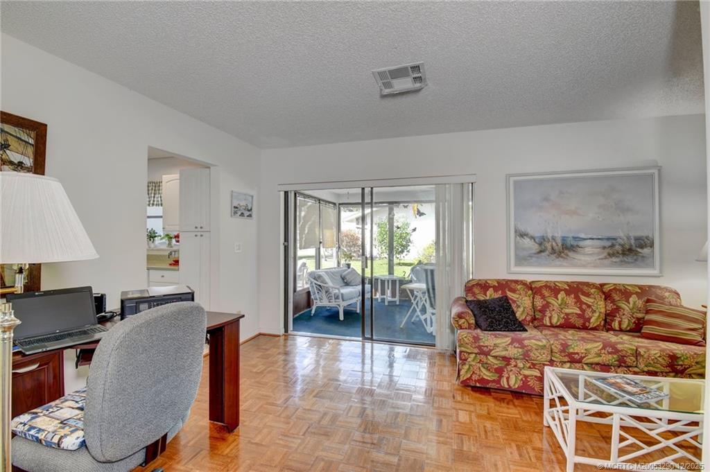 Stuart, Florida 34996, United States, 2 Bedrooms Bedrooms, ,2 BathroomsBathrooms,Residential,Active,249157