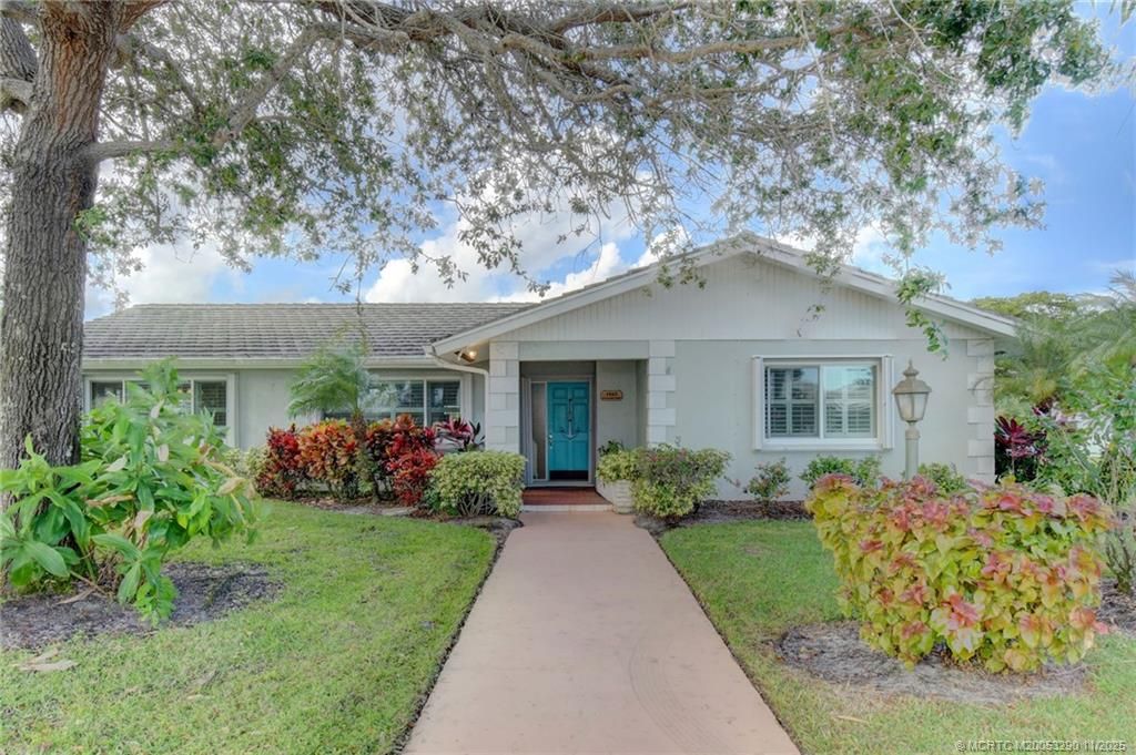 Photo of 1843 SE Granada Lane, Stuart, FL 34996 (MLS # M20053290)