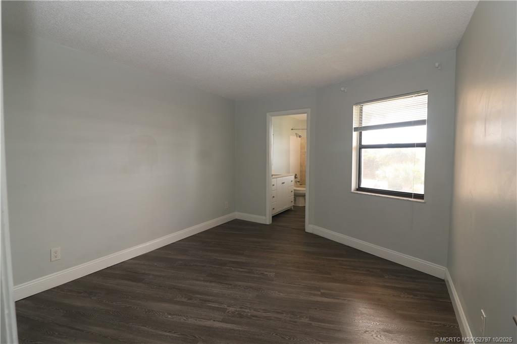 Jensen Beach, Florida 34957, United States, 2 Bedrooms Bedrooms, ,2 BathroomsBathrooms,Residential,Active,233428