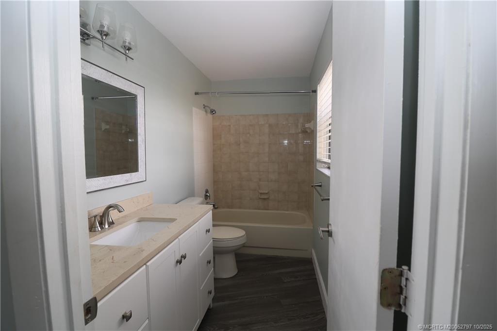 Jensen Beach, Florida 34957, United States, 2 Bedrooms Bedrooms, ,2 BathroomsBathrooms,Residential,Active,233428