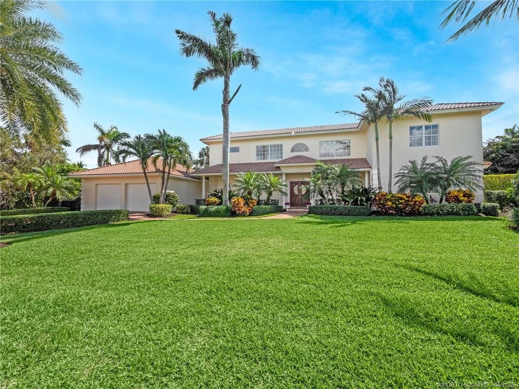 Photo of 6 W High Point Road, Stuart, FL 34996 (MLS # M20049372)