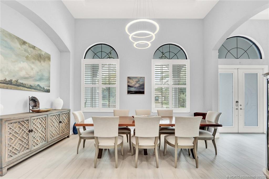 Completely modernized from floor to ceiling, this Canopy Creek home bl – image 8