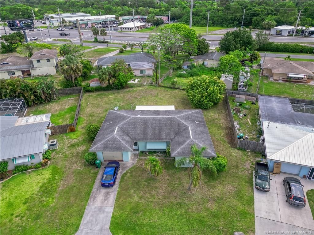 Photo of 223 E Arbor Avenue, Port Saint Lucie, FL 34952 (MLS # M20039462)