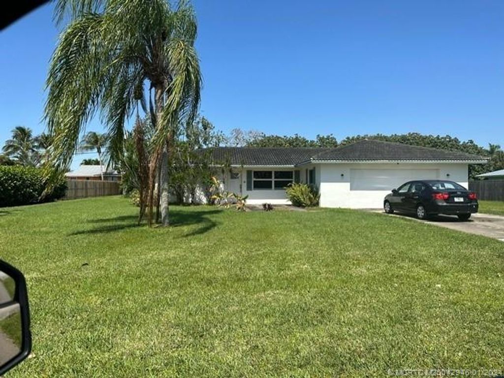 Photo of 2428 NW Everglades Boulevard, Stuart, FL 34994 (MLS # M20042946)