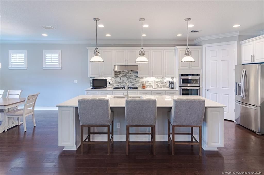 Photo of 628 SE Monteiro Drive, Port Saint Lucie, FL 34984 (MLS # M20044378)