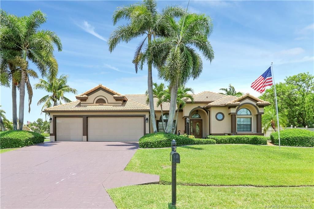Photo of 3429 SW Catskill Drive, Port Saint Lucie, FL 34953 (MLS # M20050857)