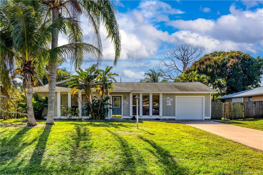 Photo of 656 SE Ron Rico Terrace, Port Saint Lucie, FL 34983 (MLS # M20055098)