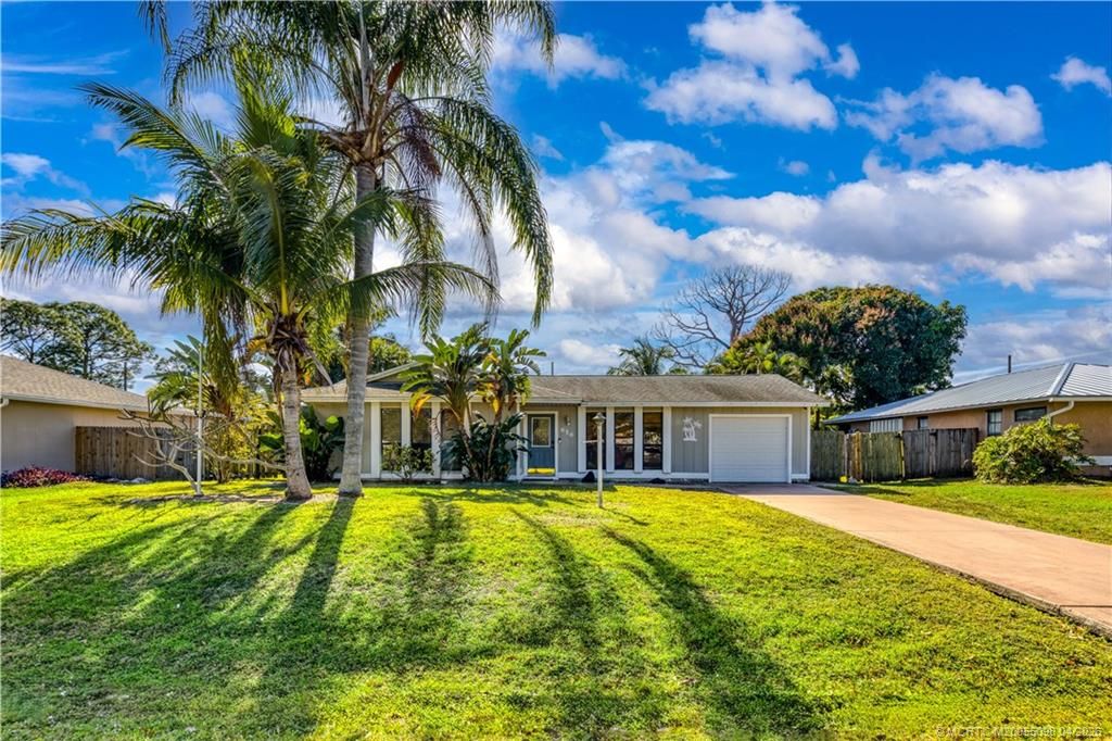 Photo of 656 SE Ron Rico Terrace, Port Saint Lucie, FL 34983 (MLS # M20055098)