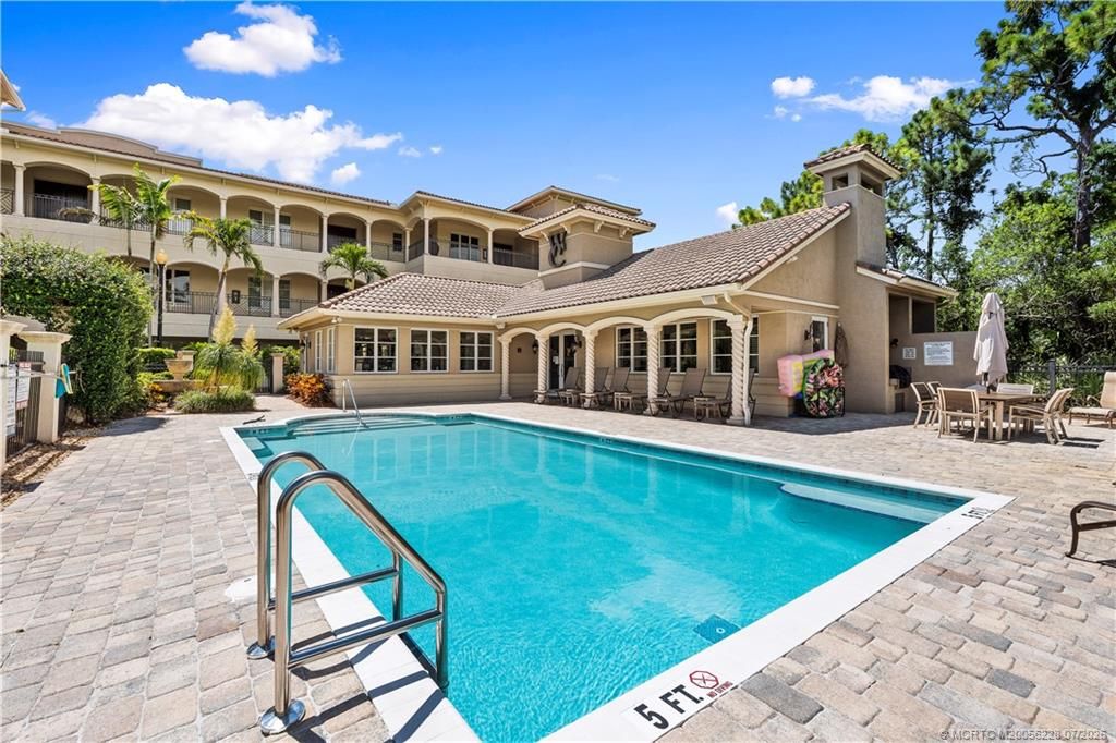 Photo of 986 SE Willoughby Trace #1-4, Stuart, FL 34997 (MLS # M20056228)