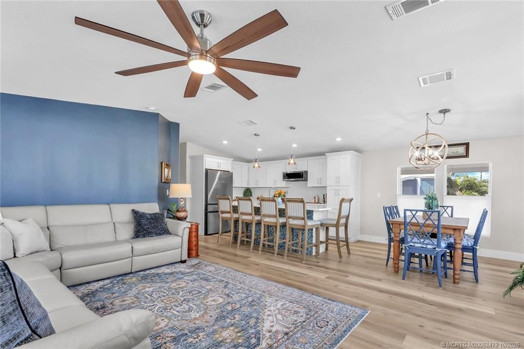 Photo of 400 N Highway A1a #117, Jupiter, FL 33477 (MLS # M20052479)