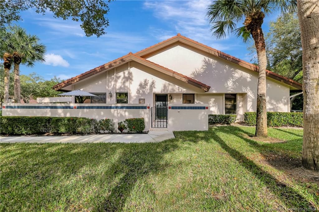 Photo of 6031 SE Martinique Drive #104, Stuart, FL 34997 (MLS # M20042512)