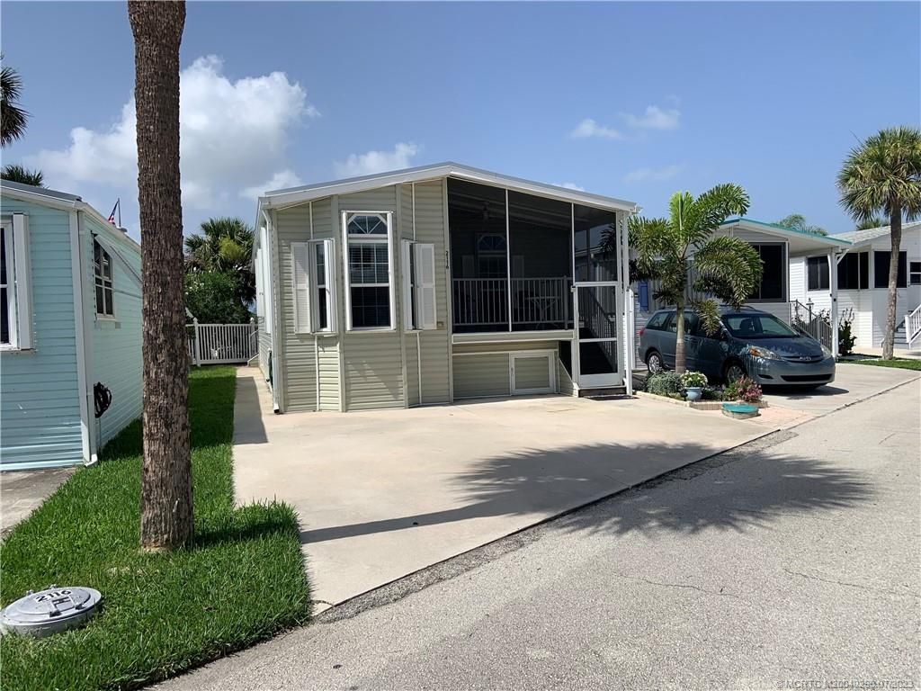Photo of 2116 Nettles Boulevard, Jensen Beach, FL 34957 (MLS # M20040290)