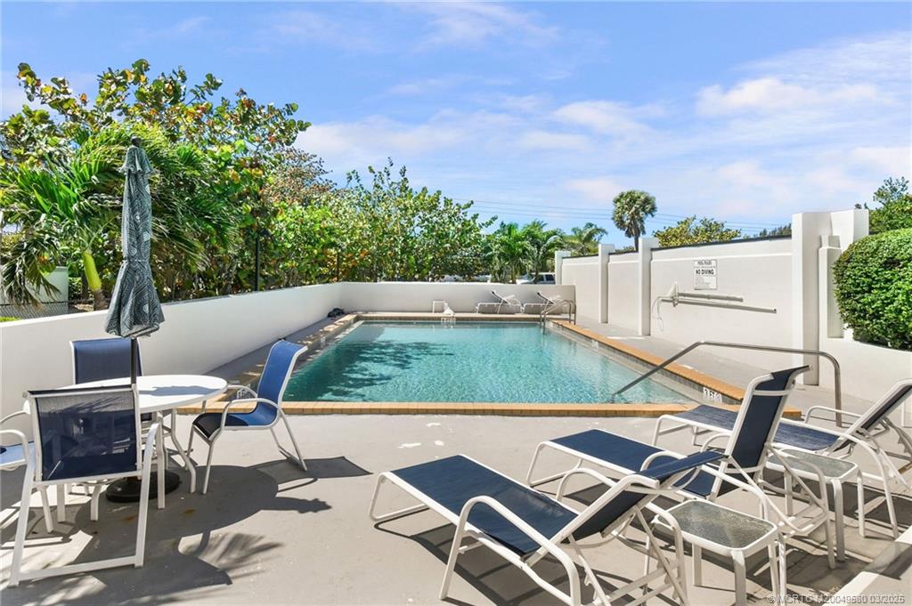 Stuart, Florida 34996, United States, 2 Bedrooms Bedrooms, ,2 BathroomsBathrooms,Residential,Active,87424