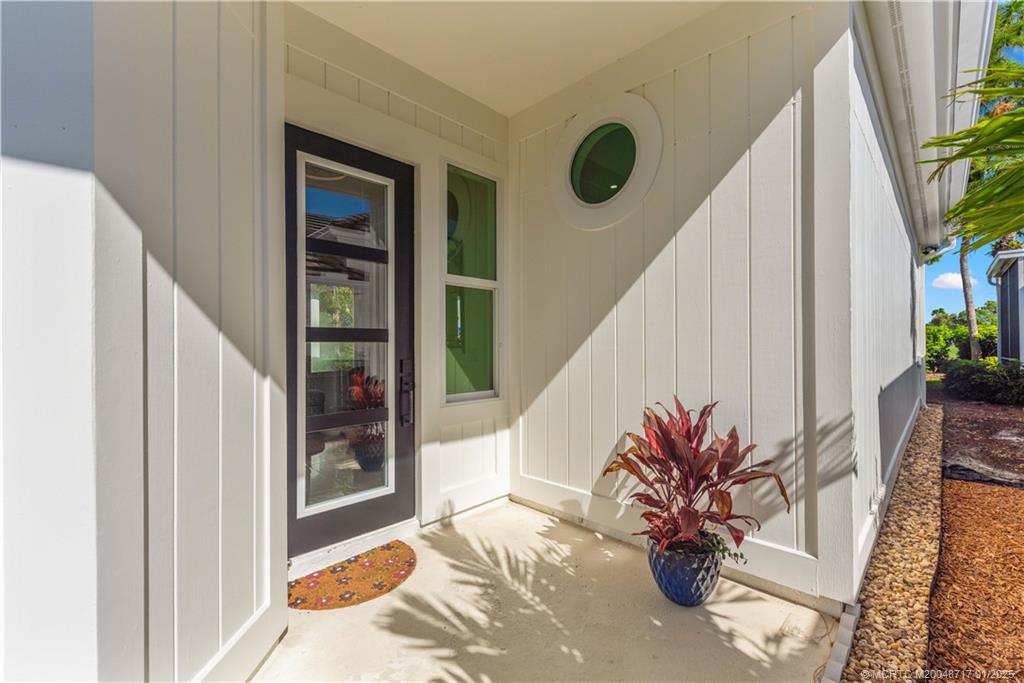 2253 NW Seagrass Drive