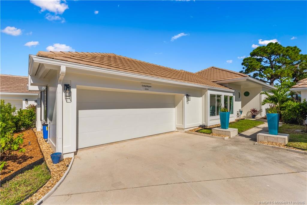 2253 NW Seagrass Drive