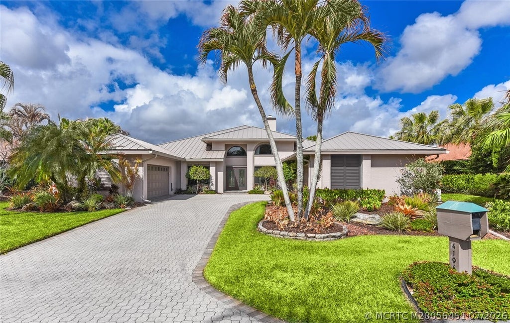 Photo of 4194 SW Gleneagle Circle, Palm City, FL 34990 (MLS # M20056461)