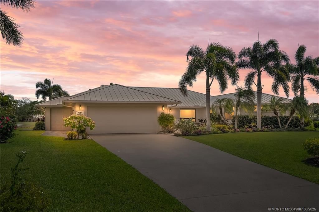 Photo of 4783 SW Aberdeen Circle, Palm City, FL 34990 (MLS # M20049887)