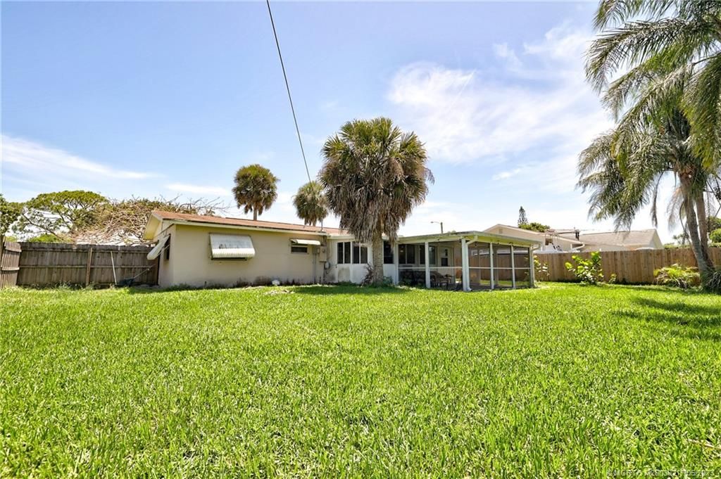 Photo of 1803 SE Lafayette Street, Stuart, FL 34997 (MLS # M20039217)