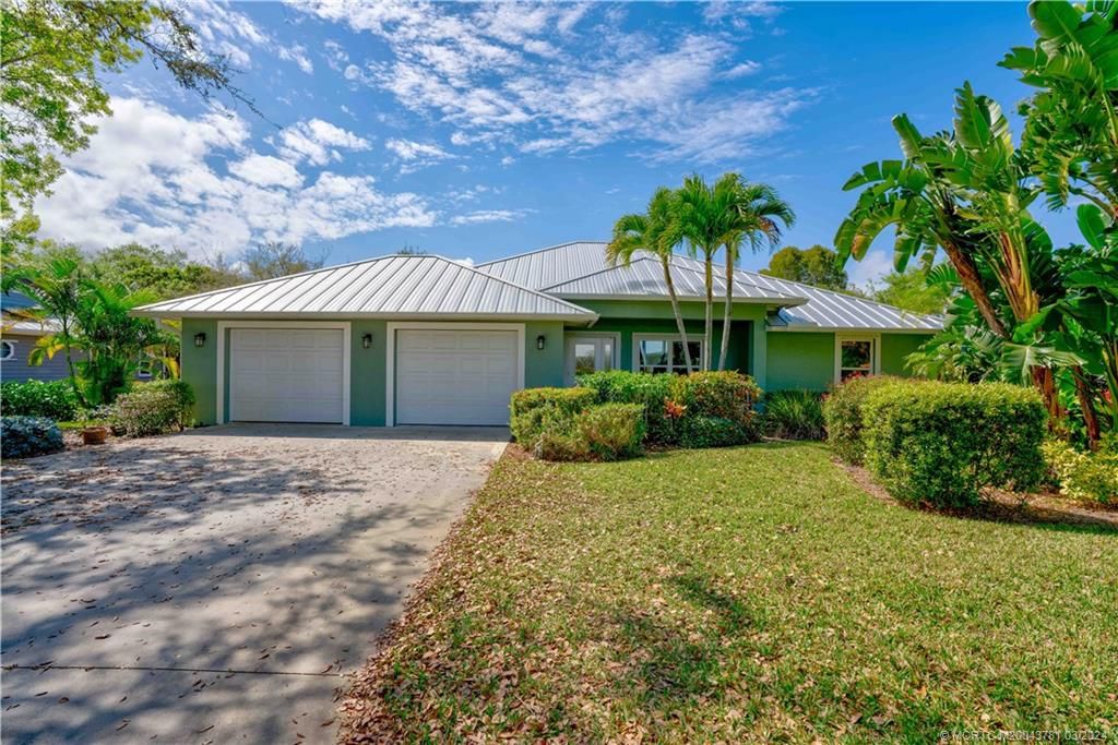 Photo of 5357 SE Running Oak Circle, Stuart, FL 34997 (MLS # M20043781)