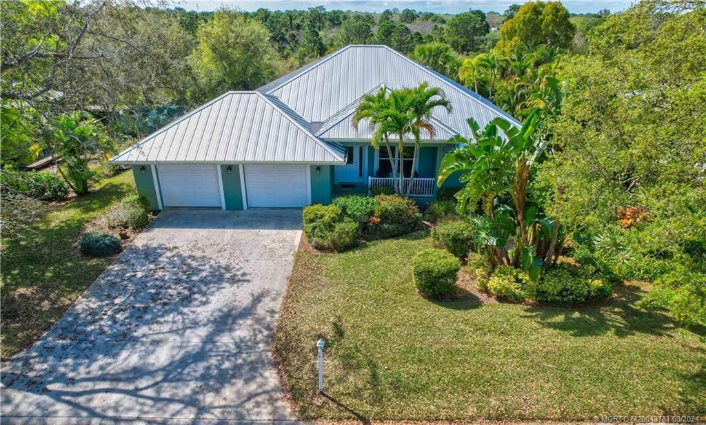 Photo of 5357 SE Running Oak Circle, Stuart, FL 34997 (MLS # M20043781)