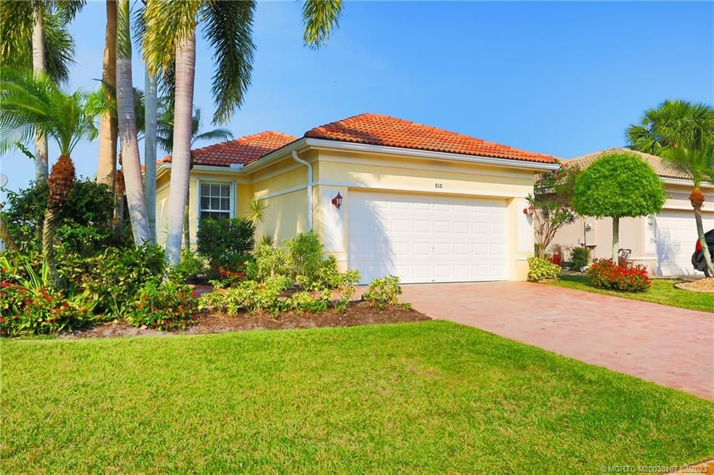 Photo of 810 NW Rutherford Court, Port Saint Lucie, FL 34983 (MLS # M20038187)