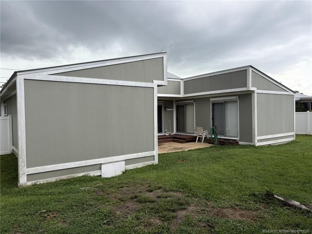 Photo of 6006 Balsam Drive, Fort Pierce, FL 34982 (MLS # M20051350)