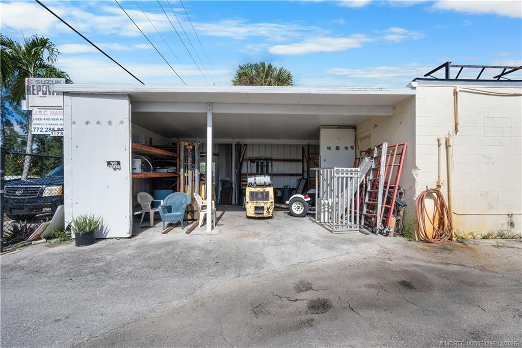 3173 SE Railroad Avenue