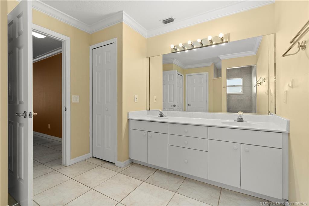 Stuart, Florida 34997, United States, 3 Bedrooms Bedrooms, ,2 BathroomsBathrooms,Residential,Active,220277