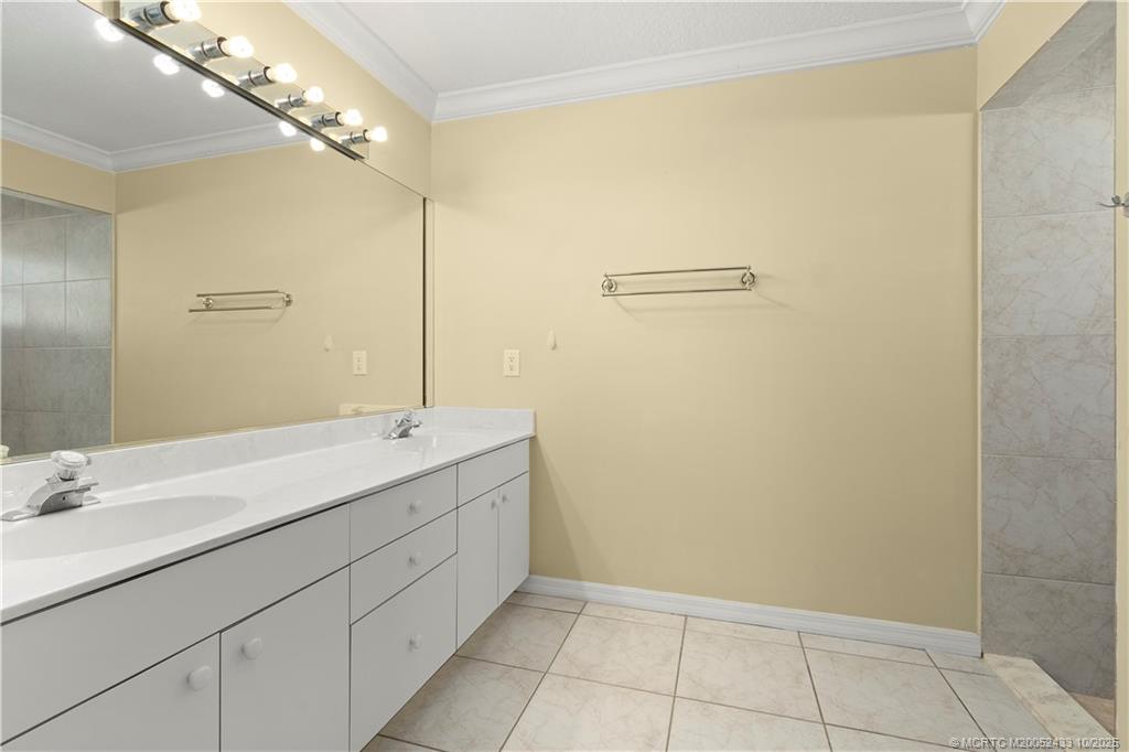 Stuart, Florida 34997, United States, 3 Bedrooms Bedrooms, ,2 BathroomsBathrooms,Residential,Active,220277