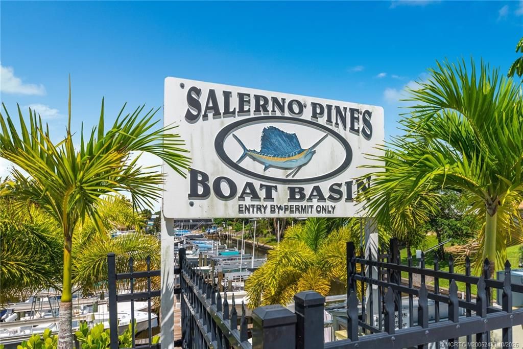 Photo of 4469 SE Tall Pines Avenue, Stuart, FL 34997 (MLS # M20052433)